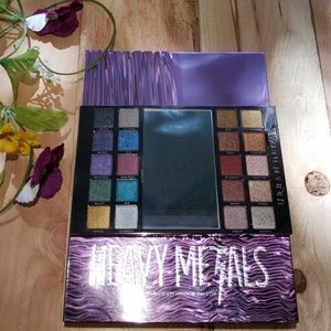 Urban Decay Heavy Metals